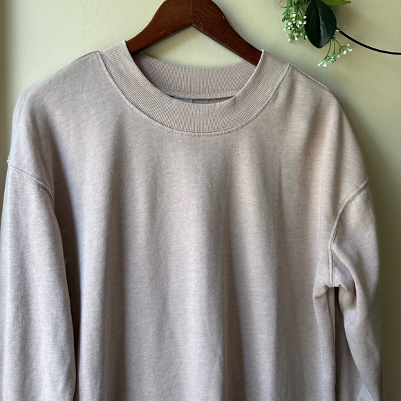 Harmony in Nature Sweatshirt - Picture 3 of 7